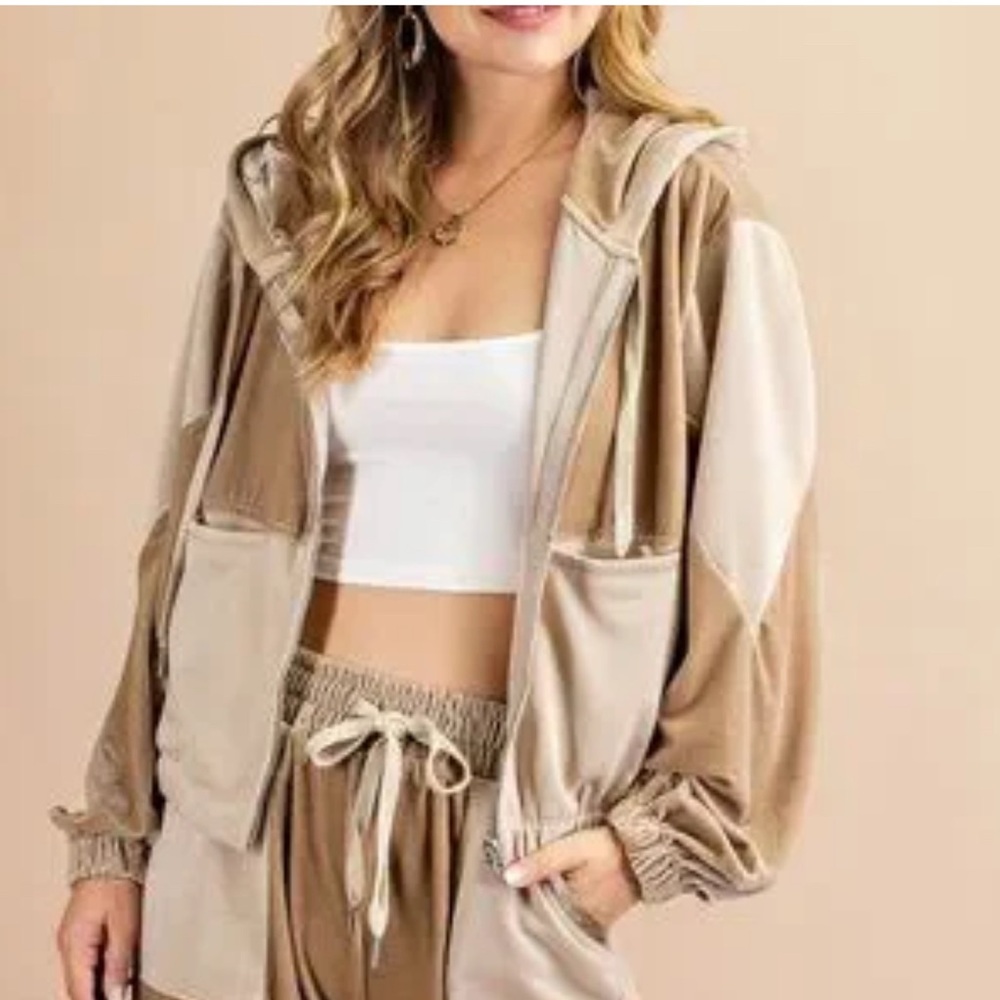 KORI velour sweatsuit two piece size small
